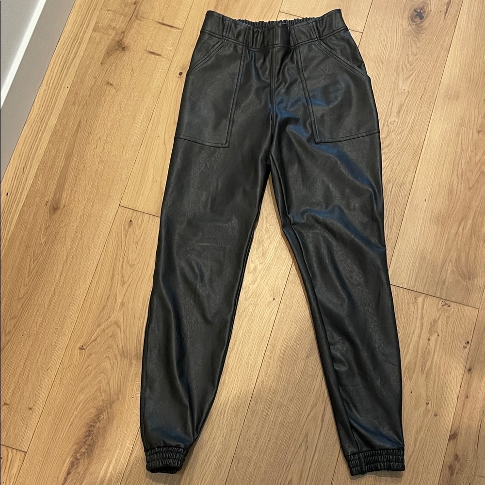 SPANX Black Faux Leather Pants/joggers